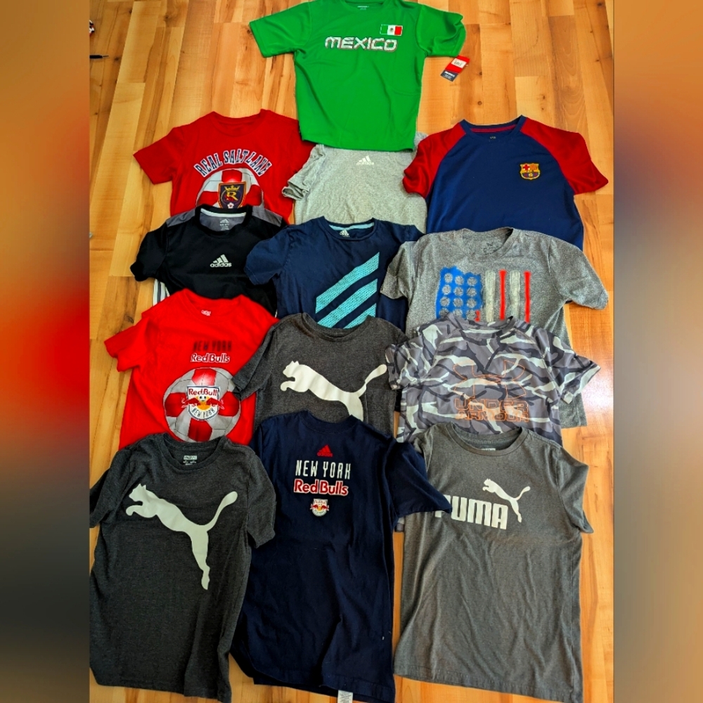 Lot Of 13 Short Sleeve Athletic Tees. All Size youth Medium 10/12. EUC.